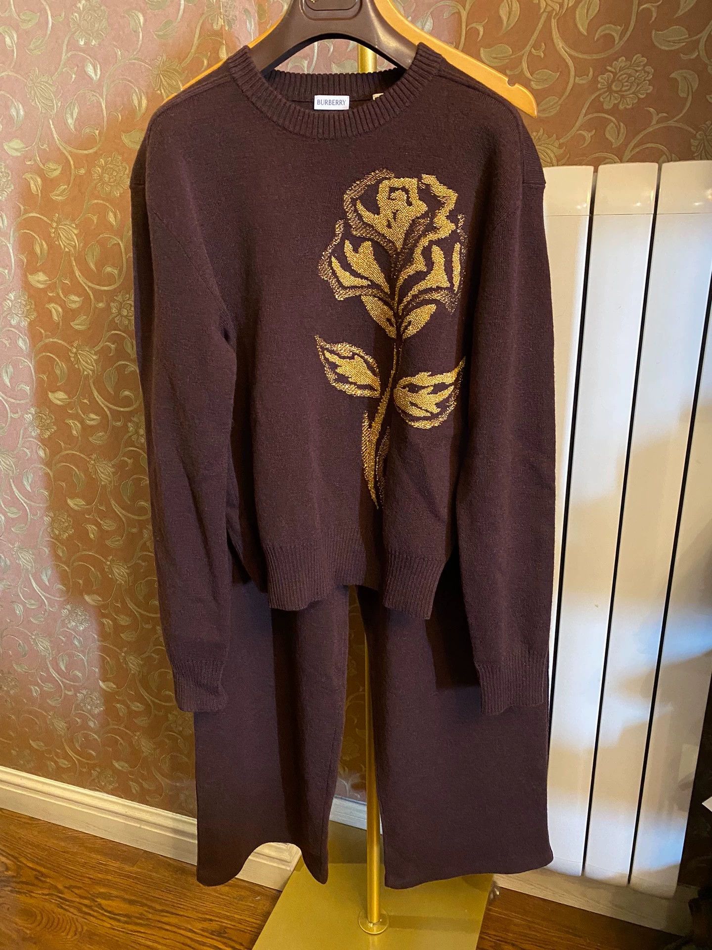 Burberry Burberry Men's Embroidered Rose Wool Sweater & Sweatpants Size US L / EU 52-54 / 3 - 1 Thumbnail