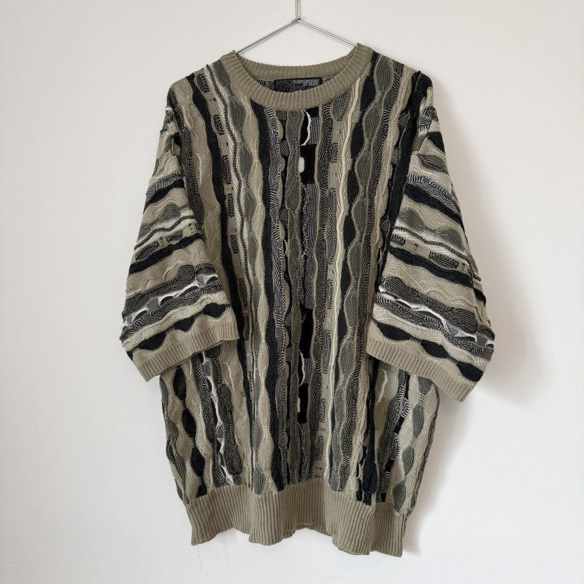 Vintage Vtg 1990s Coogi Style 3D Knit Short Sleeve Sweater Y2K Size US XL / EU 56 / 4 - 3 Thumbnail