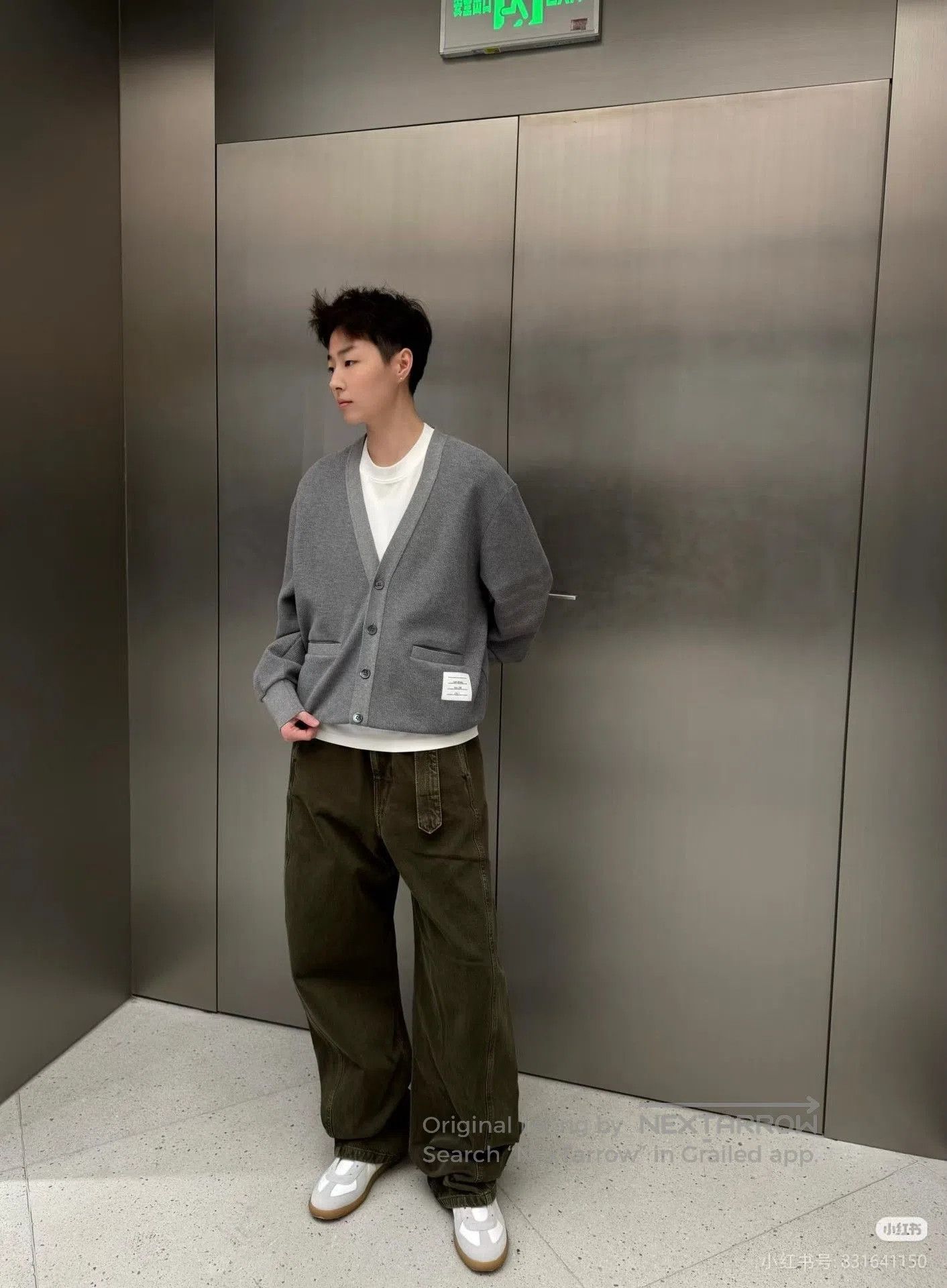 Thom Browne Thom Browne Men's Classic Stripe Knit Cardigan. Size US L / EU 52-54 / 3 - 9 Thumbnail