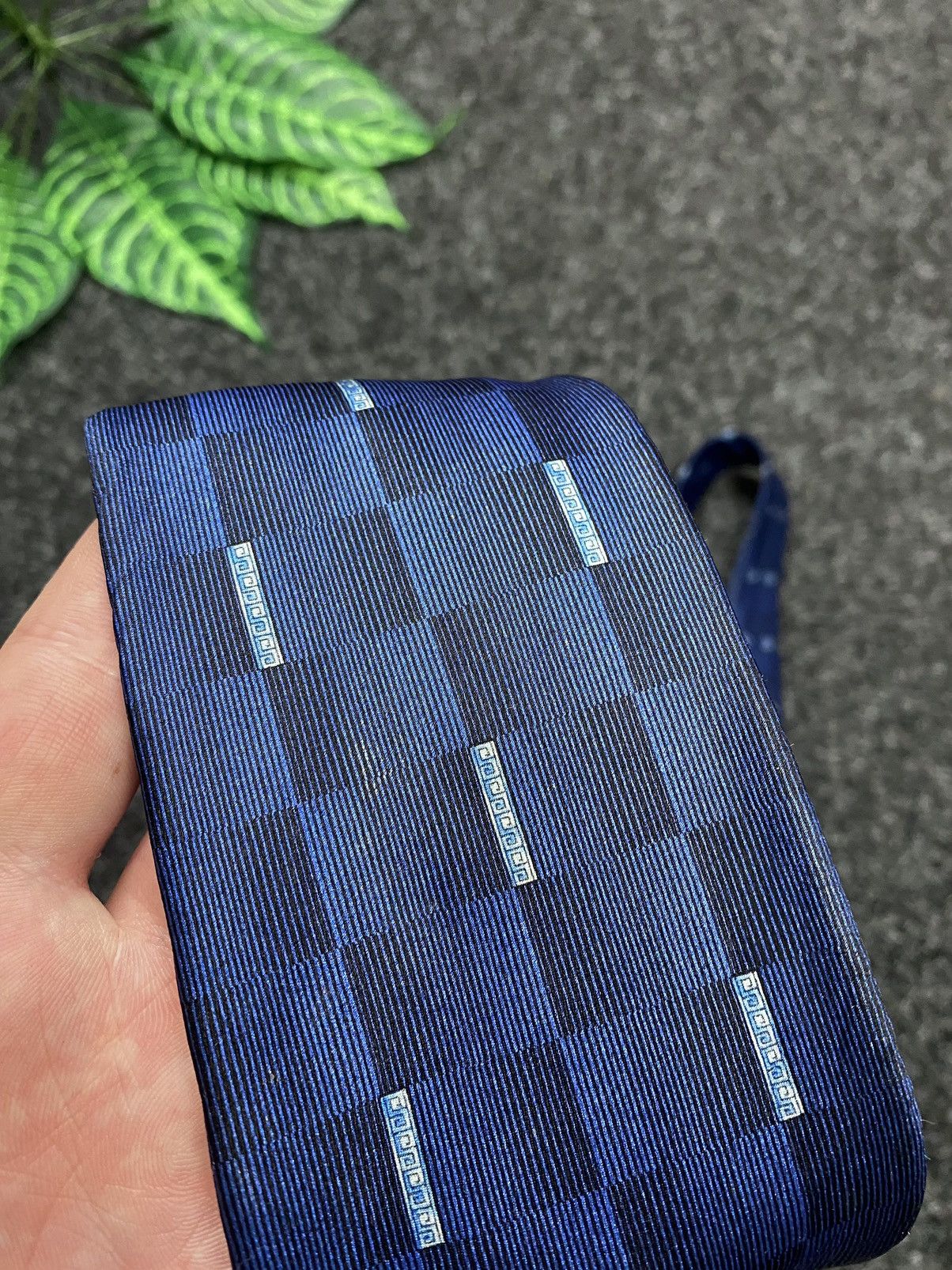 Versace Vintage tie GIANNI VERSACE Size ONE SIZE - 10 Thumbnail