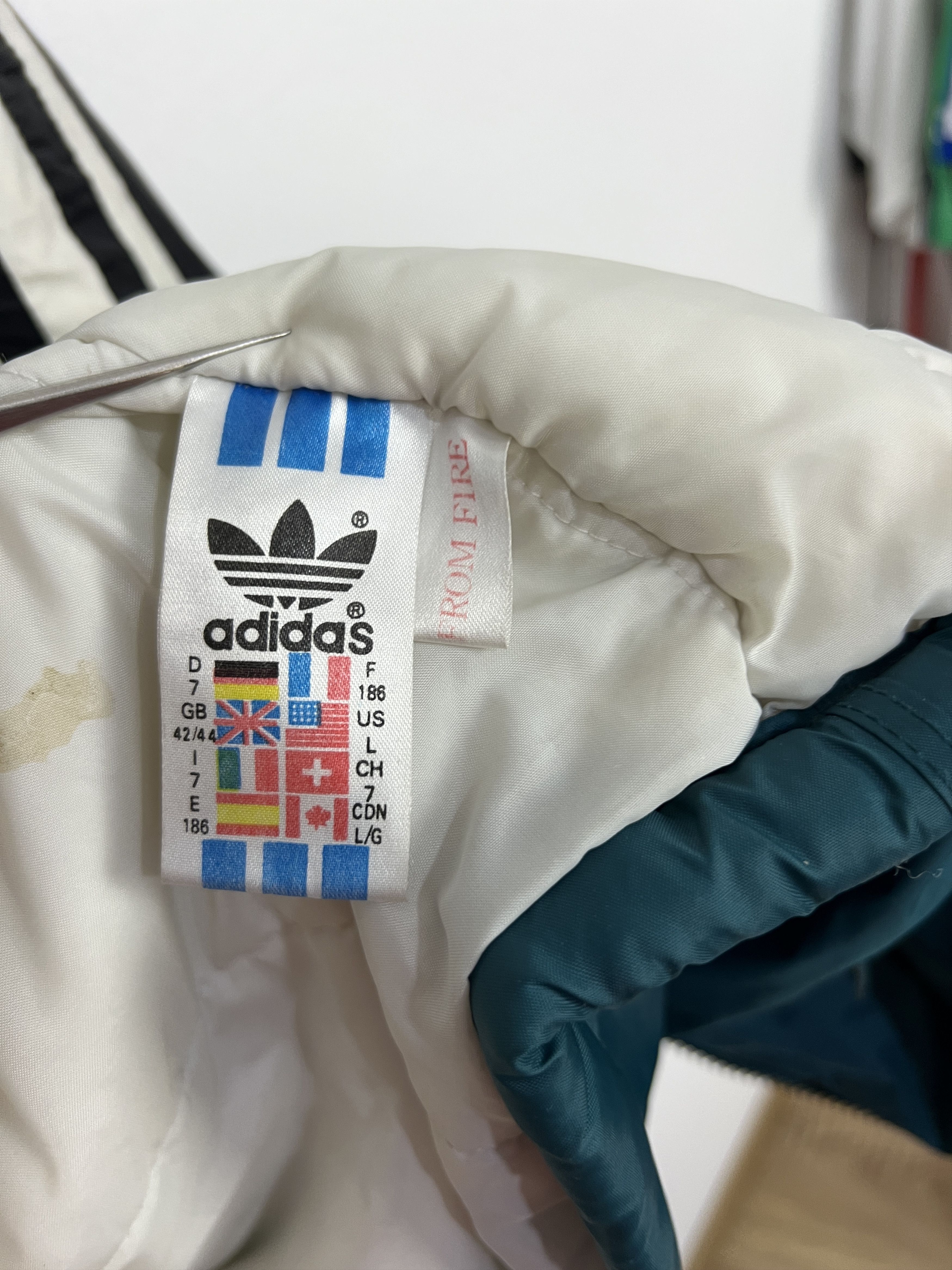 Adidas Vintage Liverpool Football Padded Jacket Soccer Track Top Size US L / EU 52-54 / 3 - 7 Thumbnail