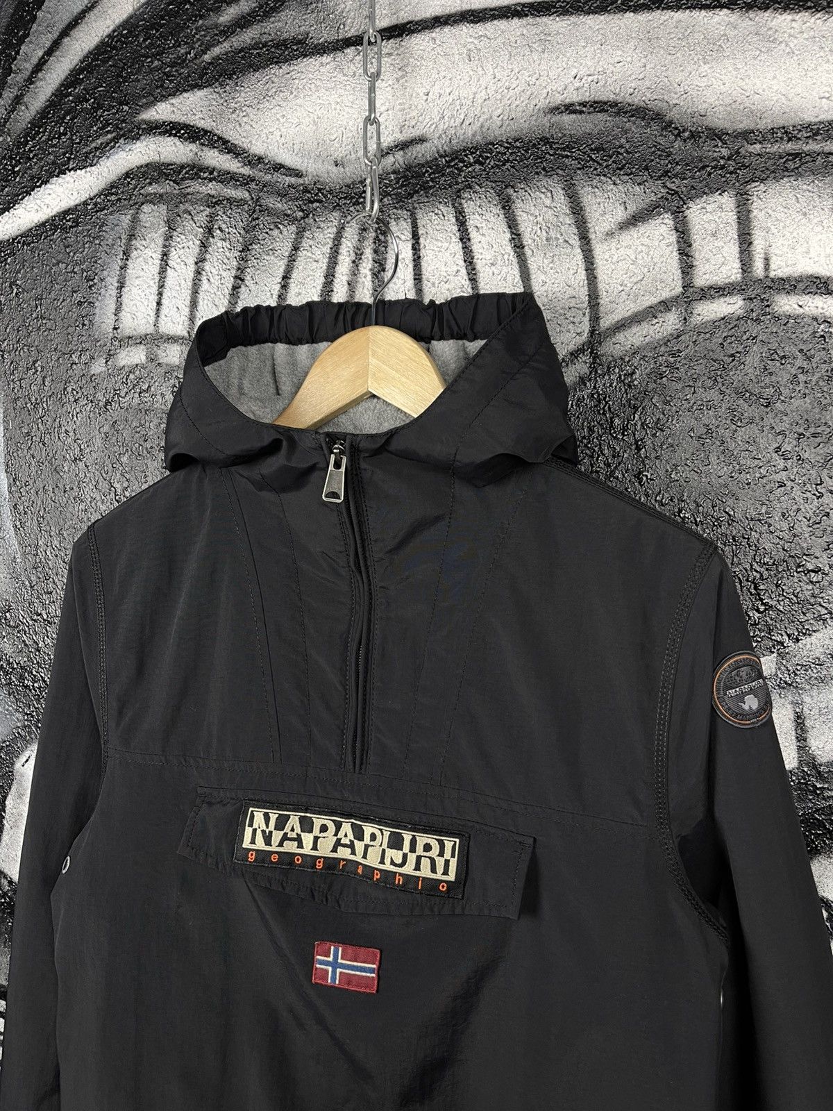 Napapijri Napapijri Rainforest Winter Black Jacket Teenage Size 14/162 Size US XS / EU 42 / 0 - 4 Thumbnail