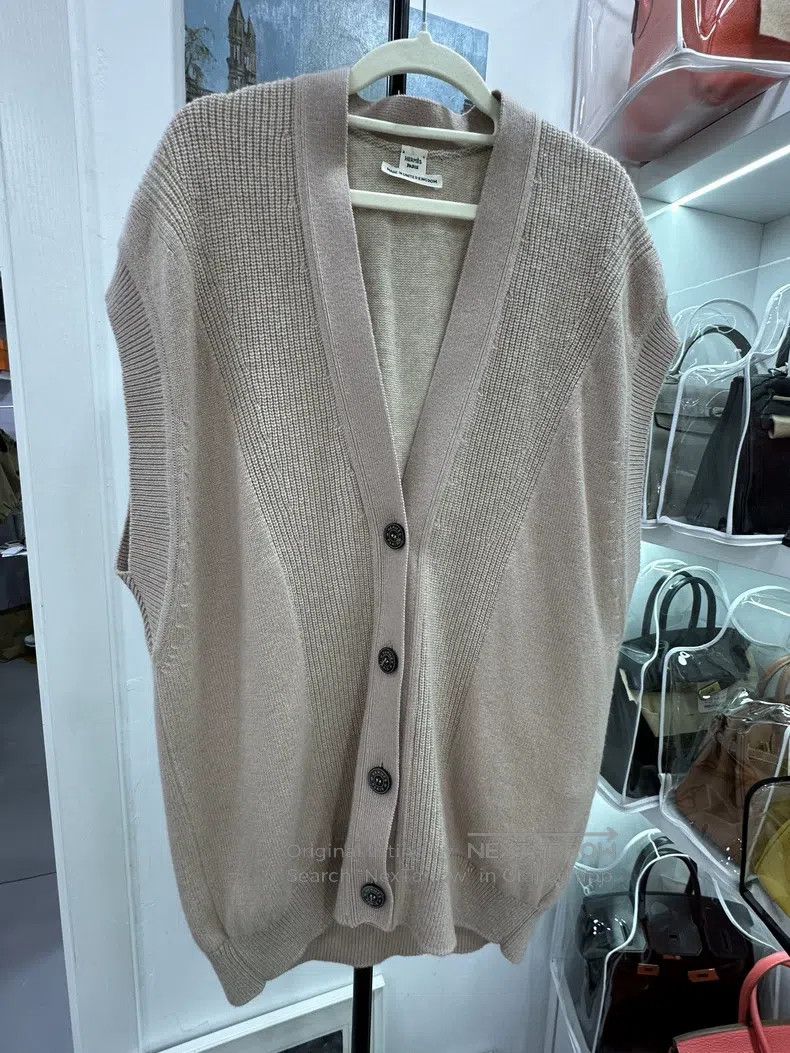 Hermes Hermes Cashmere vest Size XXS / US 00 / IT 34 - 1 Thumbnail