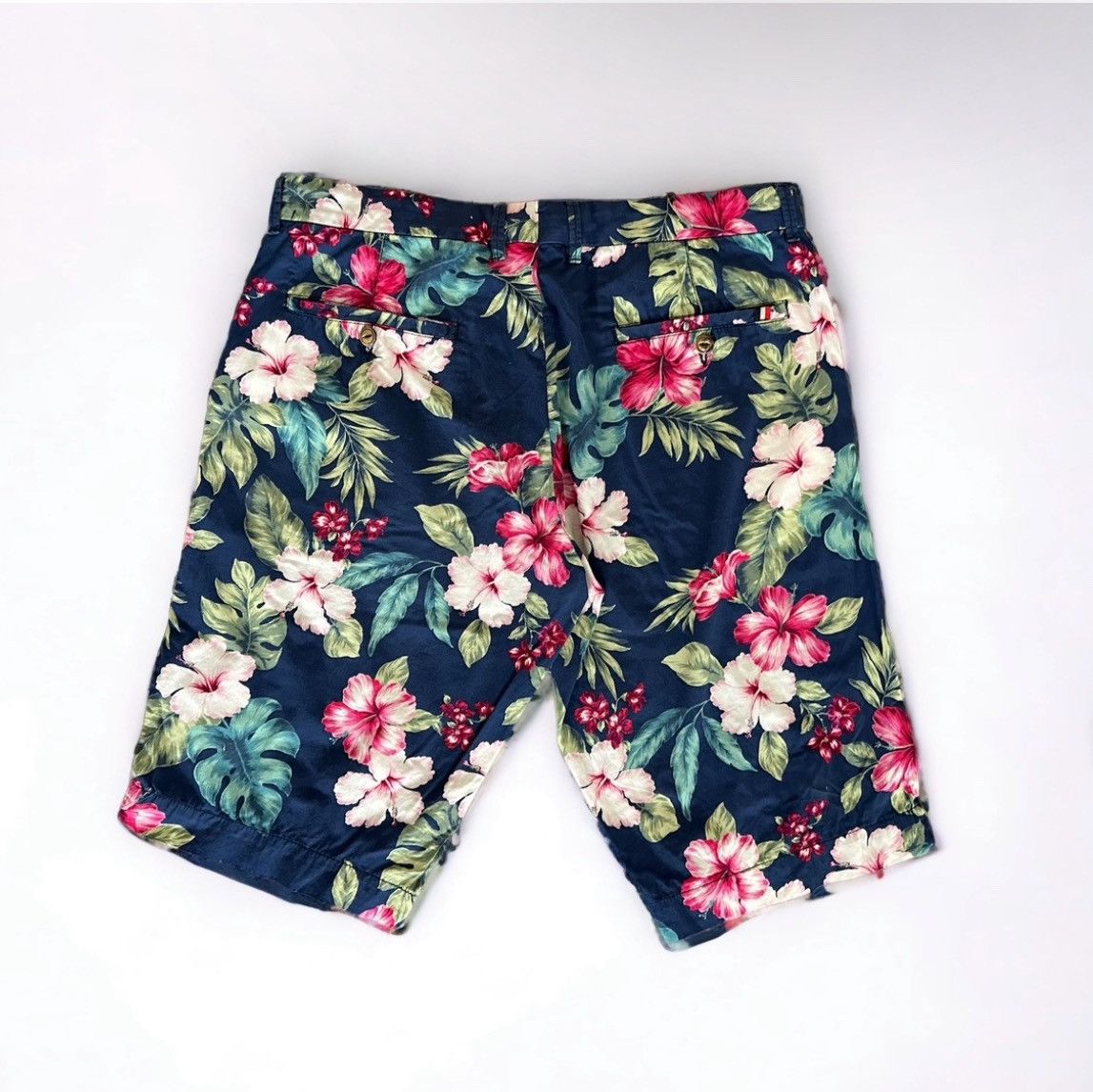 Moncler Moncler floral shorts Size US 32 / EU 48 - 2 Thumbnail