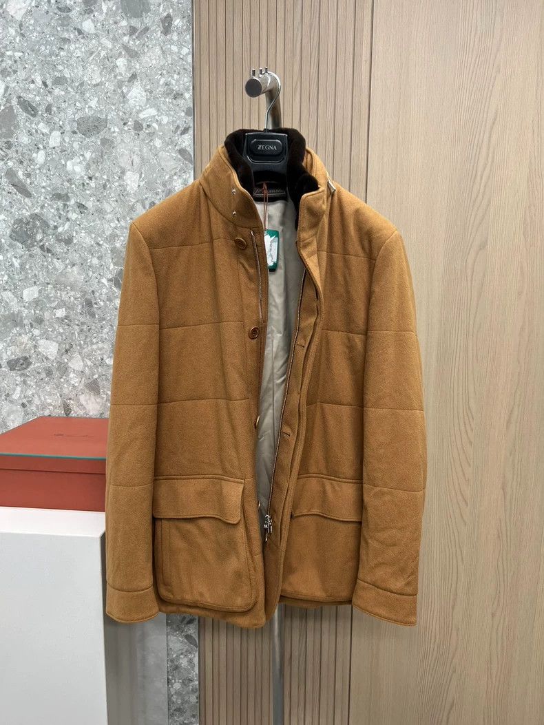 Loro Piana LORO PIANA The King's Gift: A Collection of Camel Hair Size US M / EU 48-50 / 2 - 4 Thumbnail