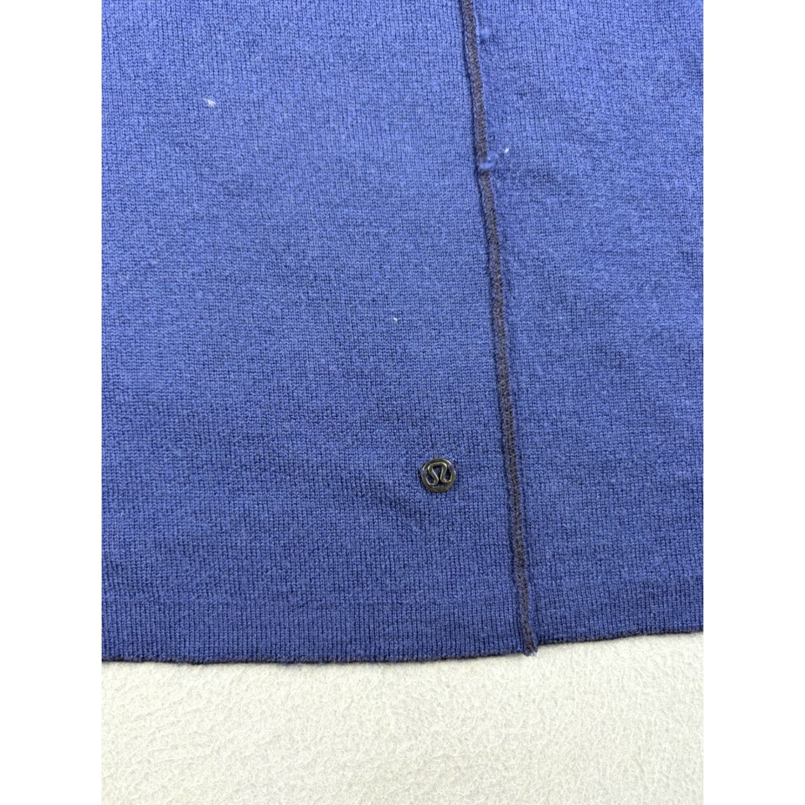 Lululemon **Lululemon Men's Large Blue Open Front V-Neck Cardigan** User: Lululemon Men's Large Blue Open Front V-Neck Cardigan Size US L / EU 52-54 / 3 - 3 Thumbnail