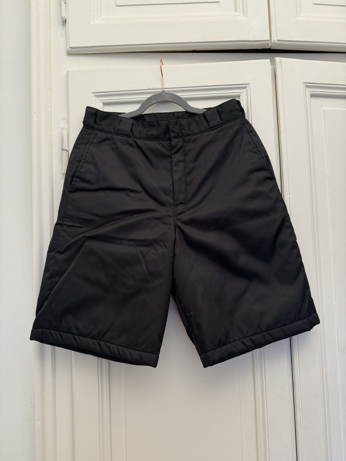 Prada PRADA re-nylon black padded SHORTS FW18 Size US 30 / EU 46 - 2 Thumbnail