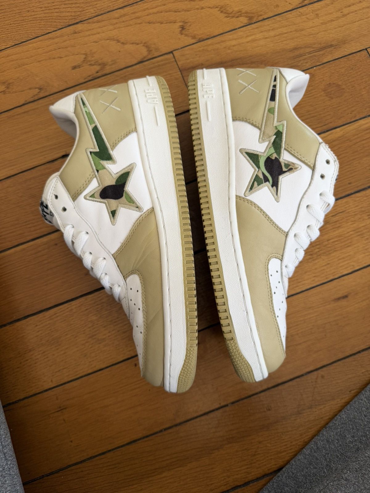 Bape Vintage 2005 Bape Sta Kaws nigo Size US 13 / EU 46 - 1 Thumbnail