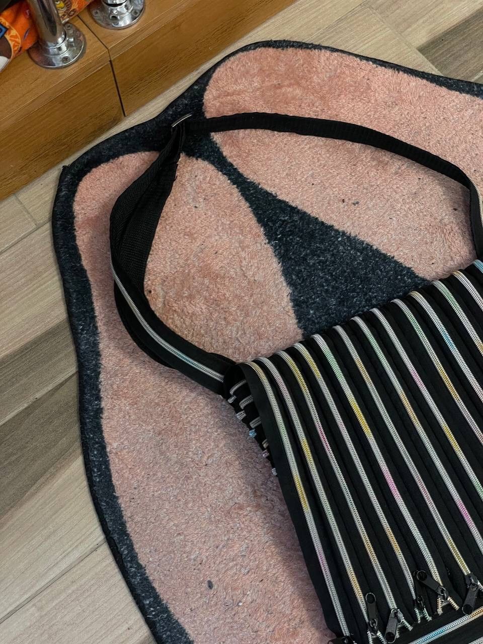 Handmade Avant Garde Handmade Multizip Shoulder Bag Size ONE SIZE - 8 Thumbnail