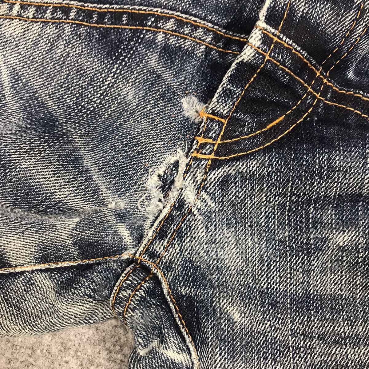 Issey Miyake SUNAO KUWAHARA ISSEY MIYAKE DISTRESSED DENIM PANTS Size 30" / US 8 / IT 44 - 9 Thumbnail