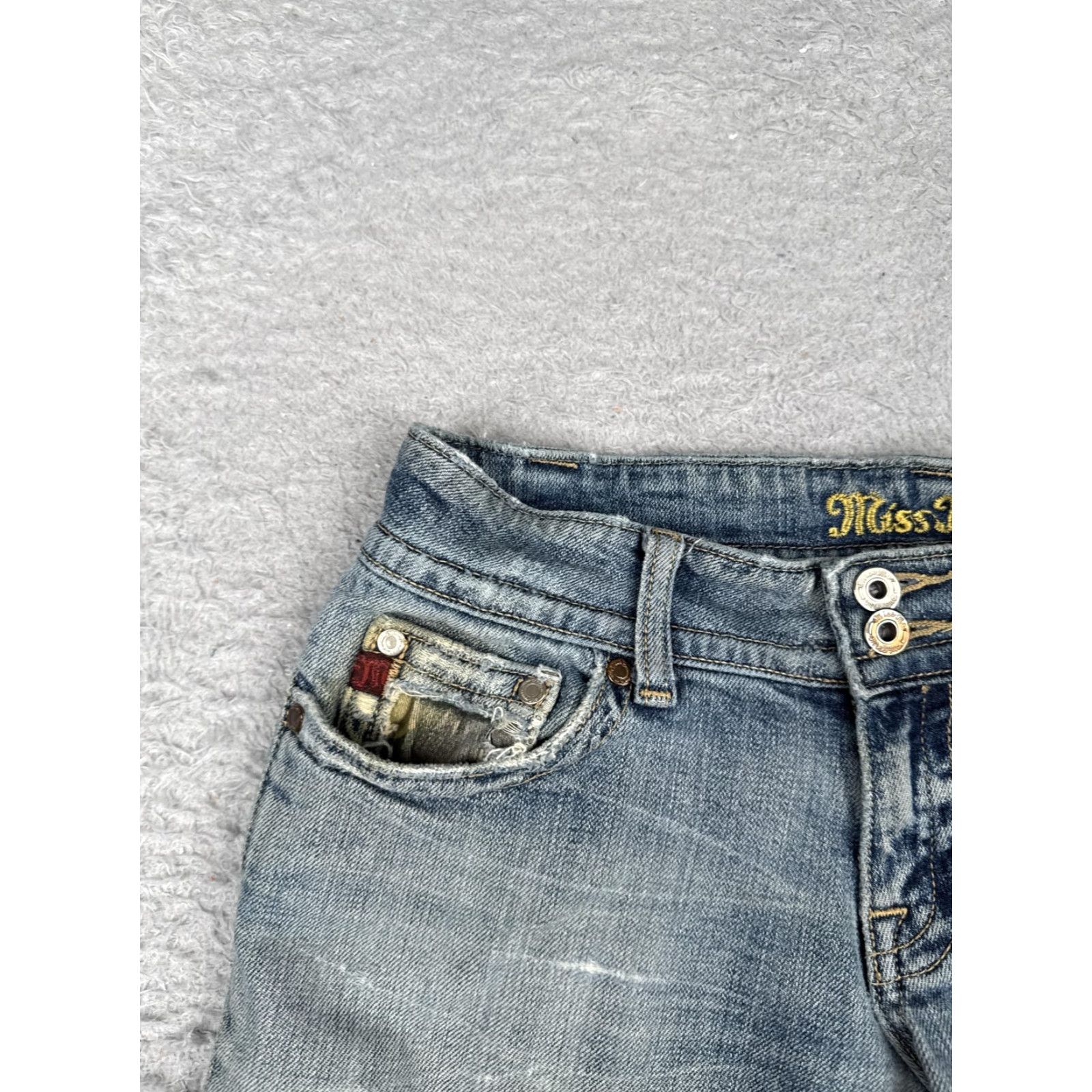 Miss Me VINTAGE is not applicable. Miss Me Bermuda Shorts Womens 27 Denim Blue Windsor Distressed 5-Pocket Comfort Zip Fly Button Low Rise 7.5in Inseam Womens Size 27" / US 4 / IT 40 - 4 Thumbnail