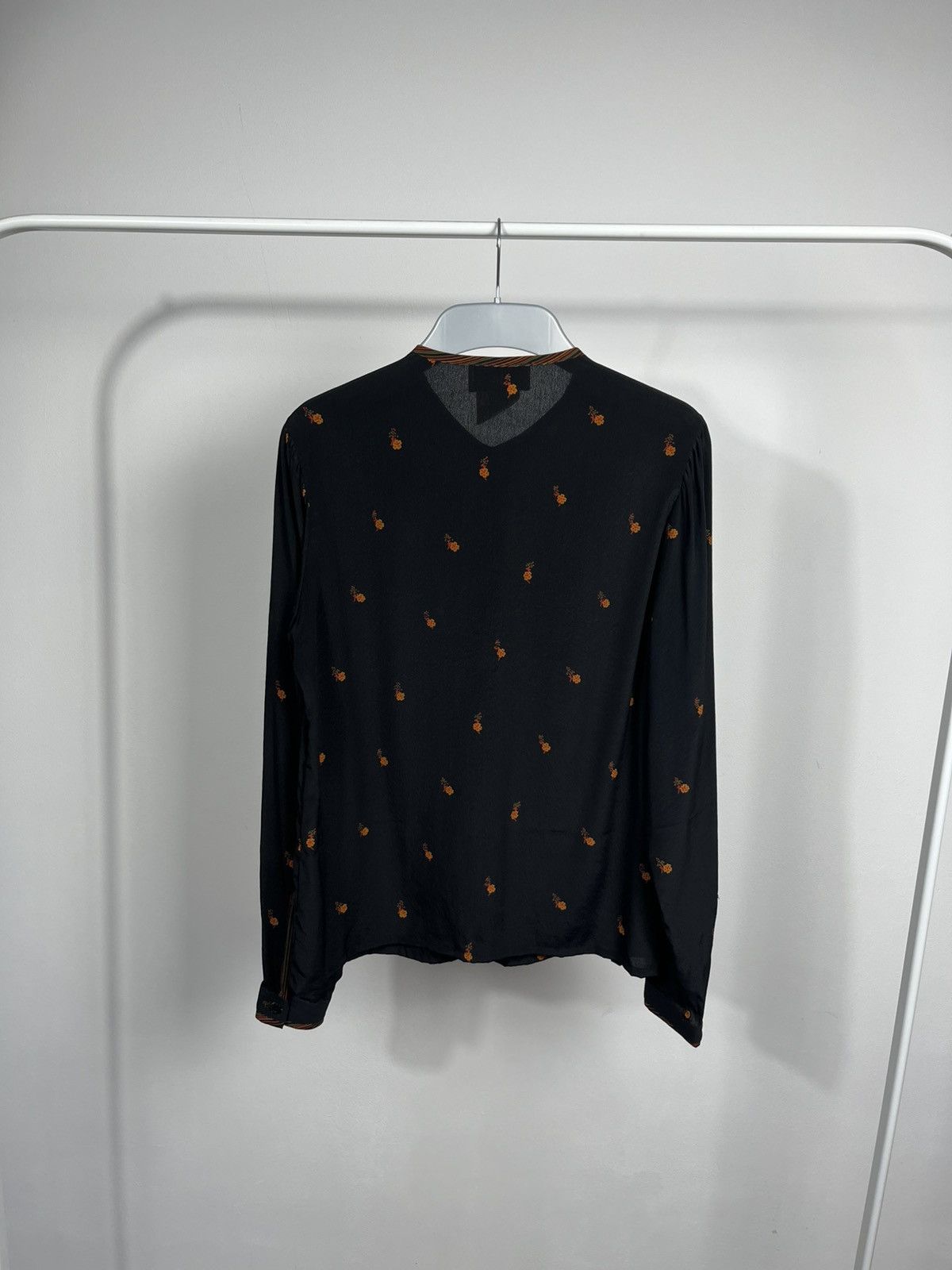 Vintage Vintage Franck Olivier Black Silk Blouse Floral Embroidery Size M / US 6-8 / IT 42-44 - 8 Thumbnail