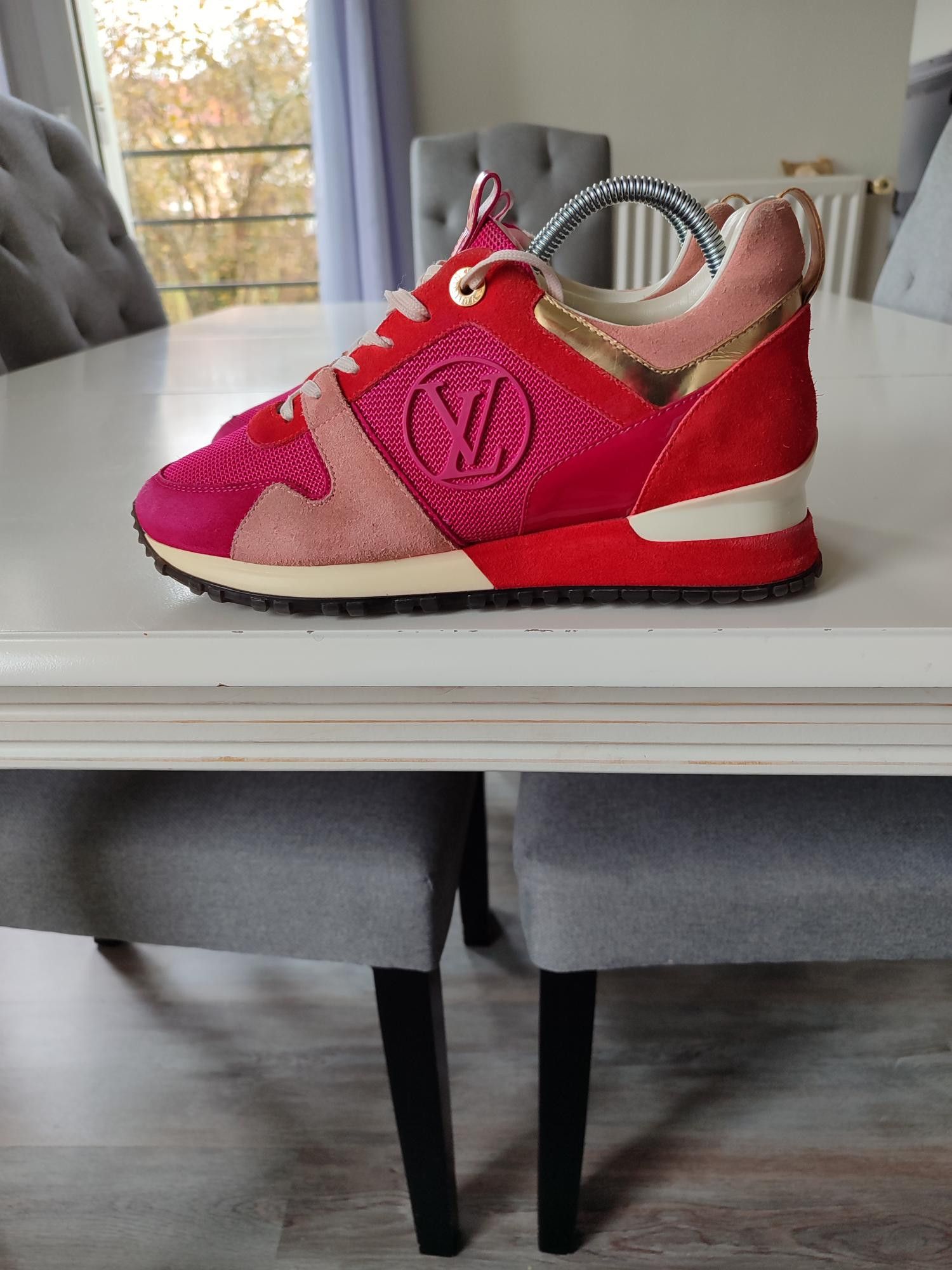 Louis Vuitton BASKETS LOUIS VUITTON RUN AWAY Size US 6 / IT 36 - 1 Thumbnail