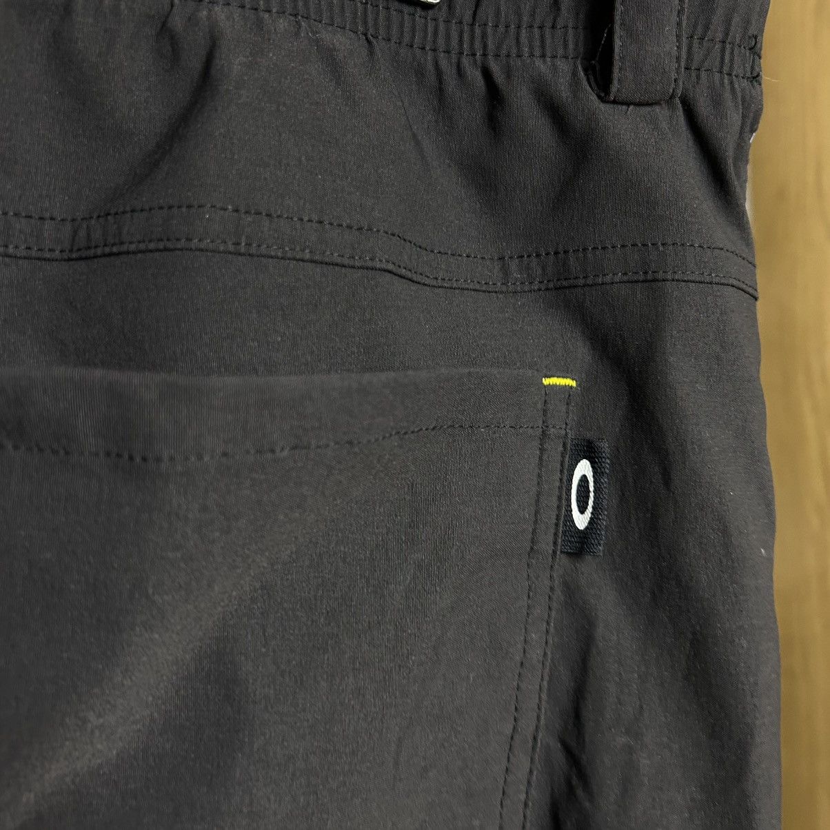 Oakley Mens Oakley Softwear Small logo Graphic y2k swim shorts Size US 36 / EU 52 - 9 Thumbnail