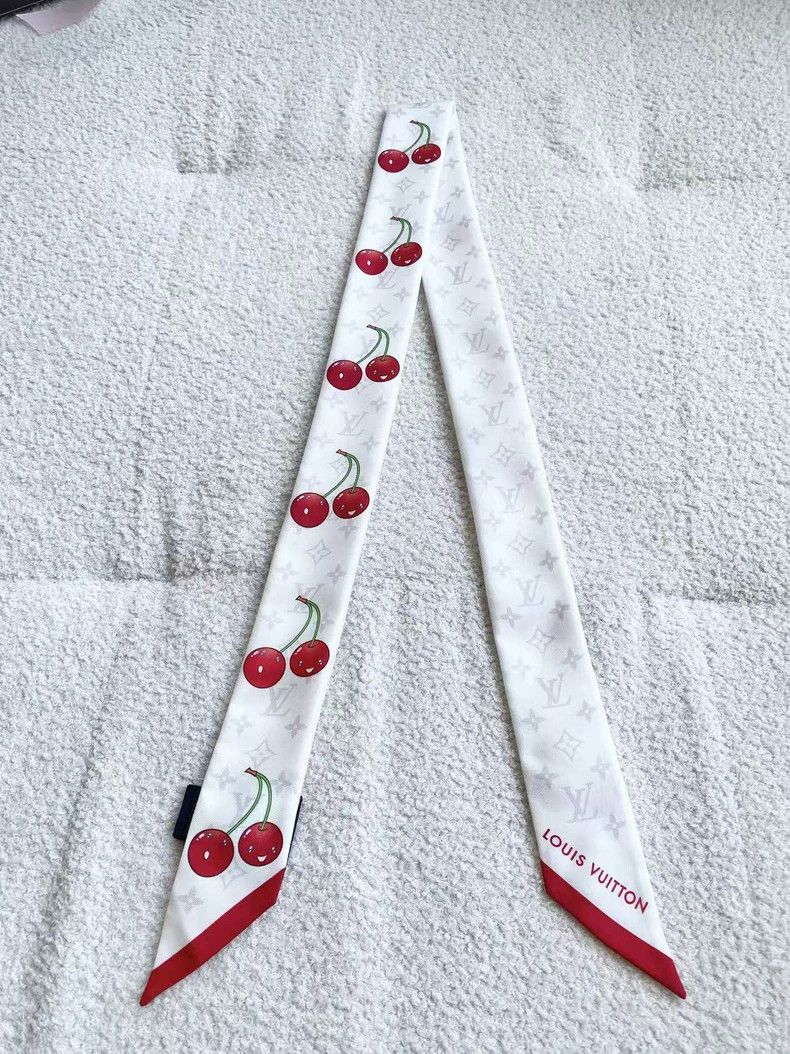 Louis Vuitton Louis Vuitton Mulberry Silk Takashi Murakami Co-branded Sc Size ONE SIZE - 1 Thumbnail