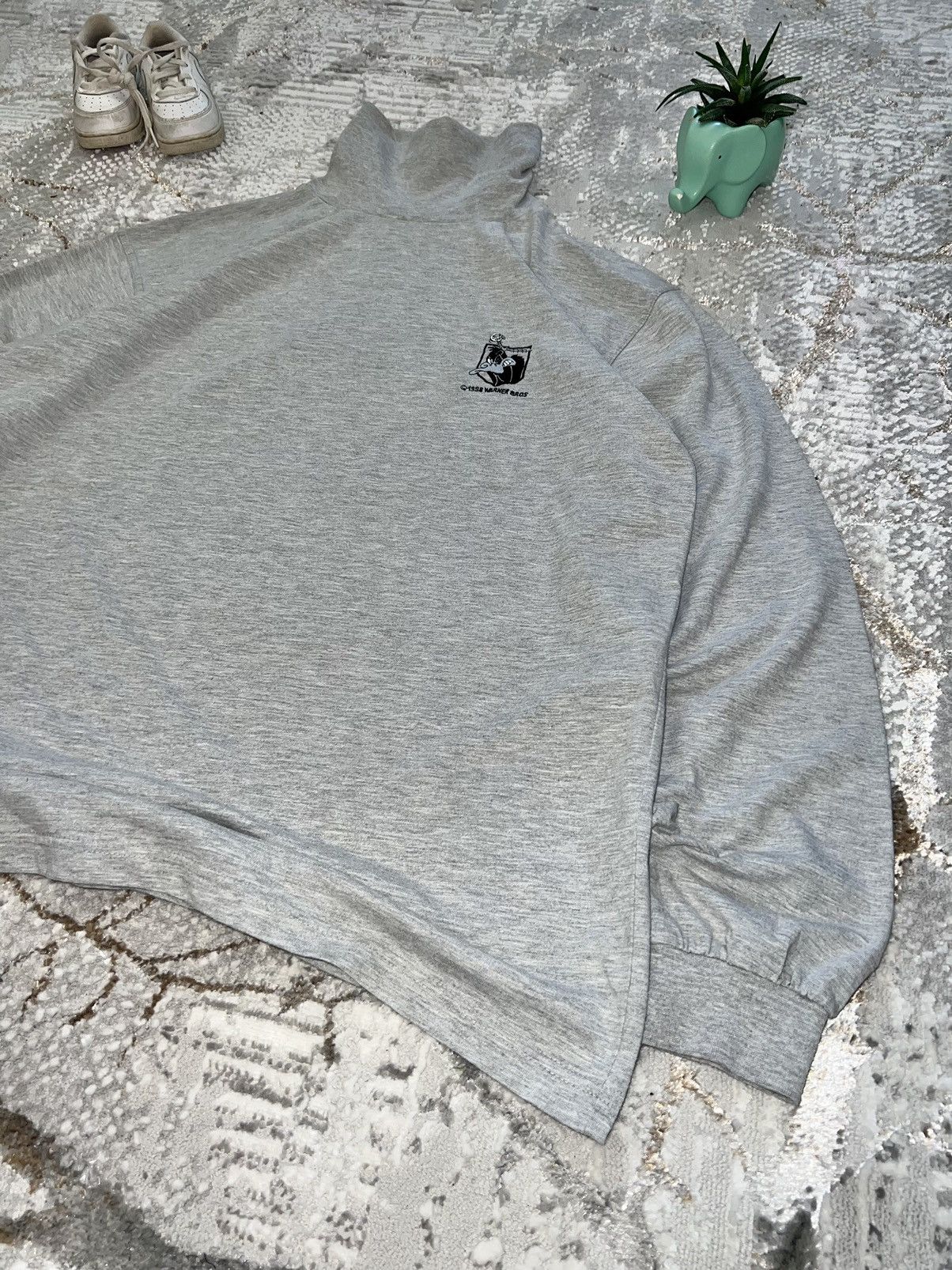 Vintage × Warner Bros WARNER BROS 1998 VINTAGE LOONEY TUNES TURTLENECK SWEATSHIRT Size US L / EU 52-54 / 3 - 3 Thumbnail
