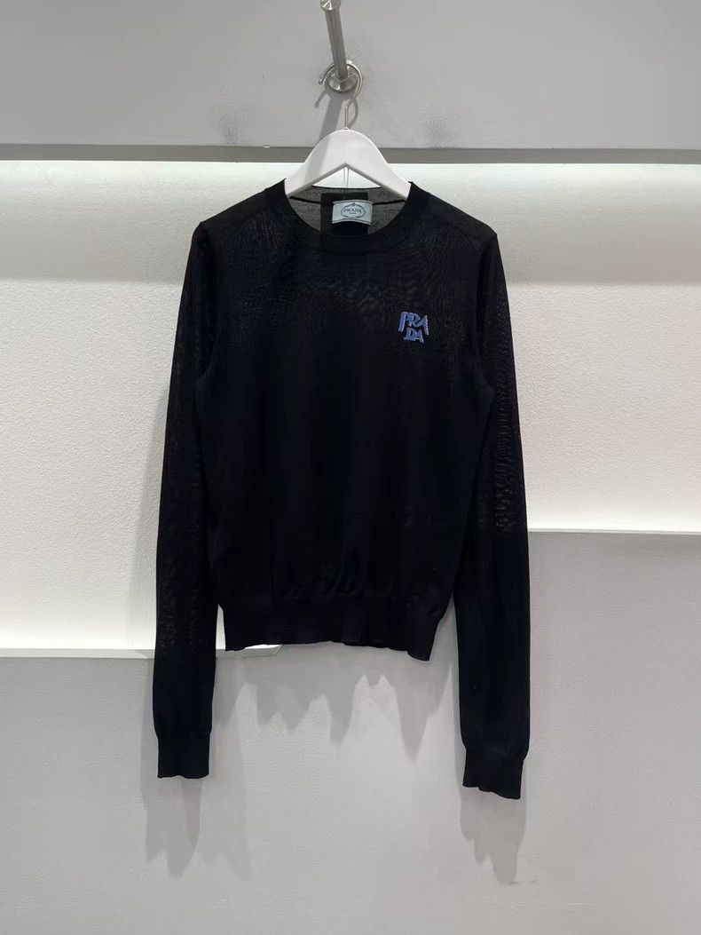 Prada Prada Size 38 Knitted long sleeves size 38 2501-Nextarrow Size US XS / EU 42 / 0 - 1 Thumbnail