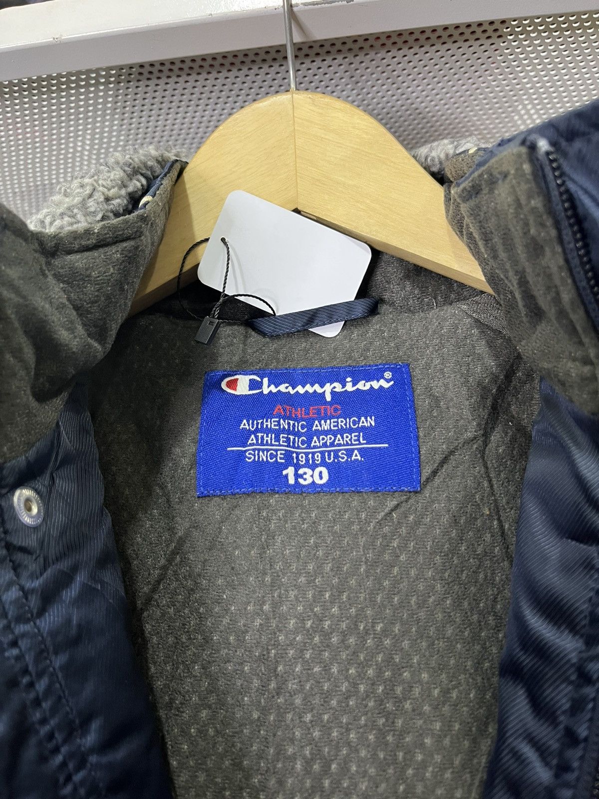 Champion Vintage Champion Long Jacket Big Logo Butten Down Size US M / EU 48-50 / 2 - 4 Thumbnail