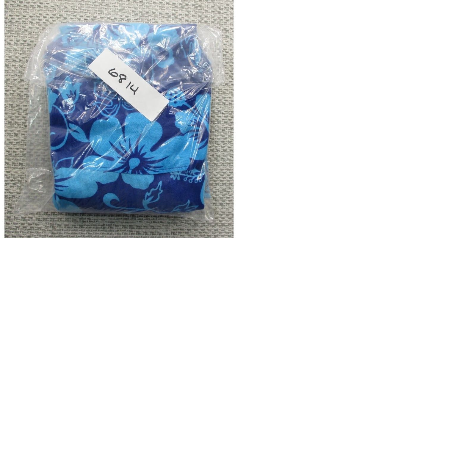 Vintage Sundrenched Australia Small Short Sleeve Blue Floral Rayon Hawaiian Shirt Button-Up Mens Size US S / EU 44-46 / 1 - 9 Thumbnail