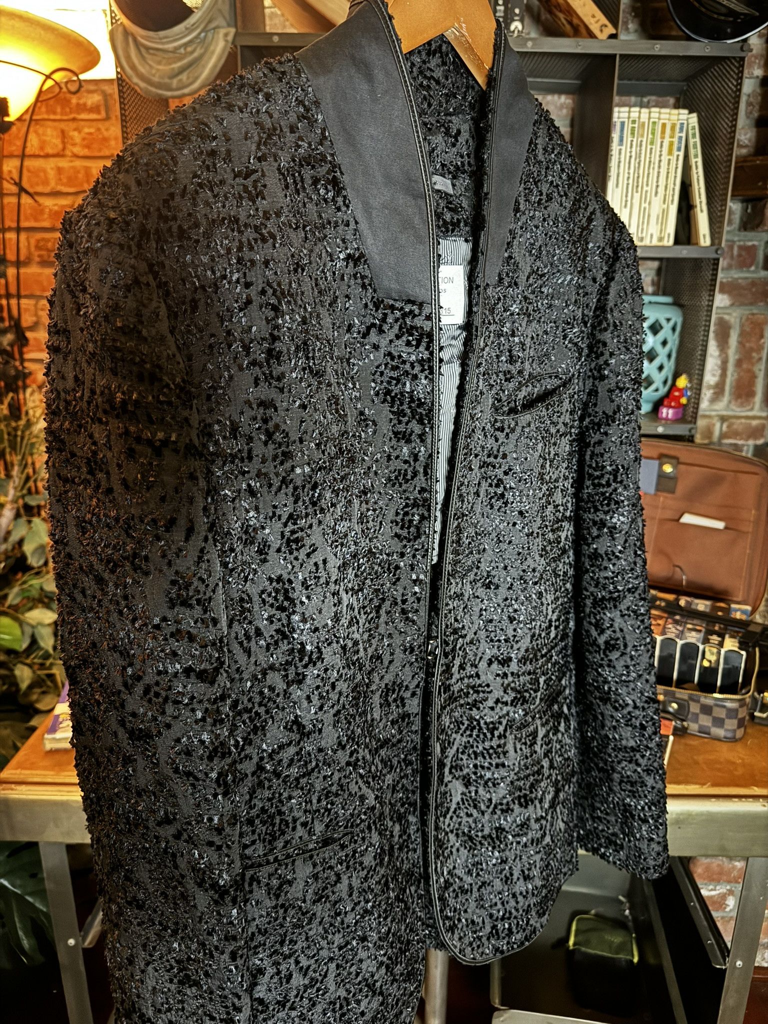 John Varvatos *RARE* JOHN VARATOS ShawlCollar Embellished Hook Blazer sz52 Size US L / EU 52-54 / 3 - 5 Thumbnail
