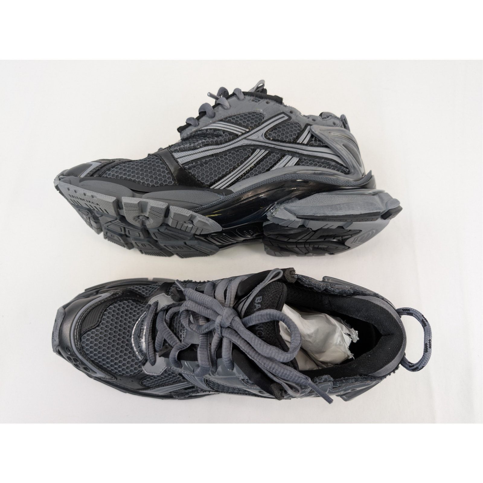 Balenciaga o1rshd1 Mesh and Rubber Runner Sneaker in Dark Grey / Black Size US 12 / EU 45 - 1 Thumbnail
