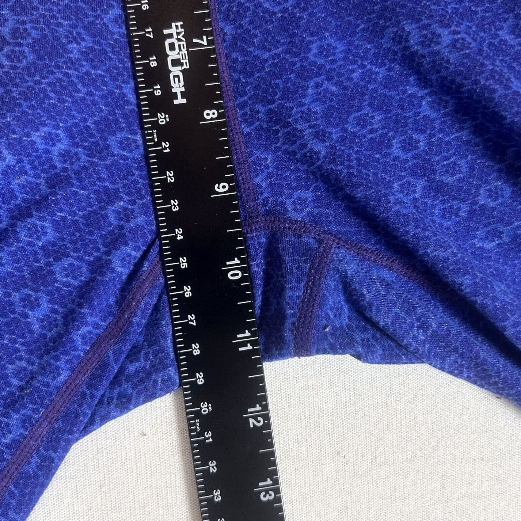 Athleta Athleta Capri Leggings M Purple Honeycomb Yoga Workout Stretch Capris Womens Size 32" / US 10 / IT 46 - 6 Thumbnail