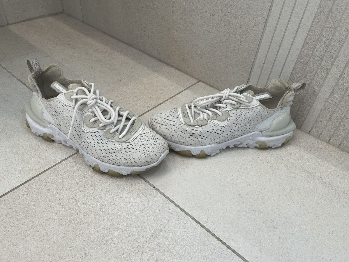 Nike White Nike reacts size 6 Size US 6.5 / EU 39-40 - 4 Thumbnail