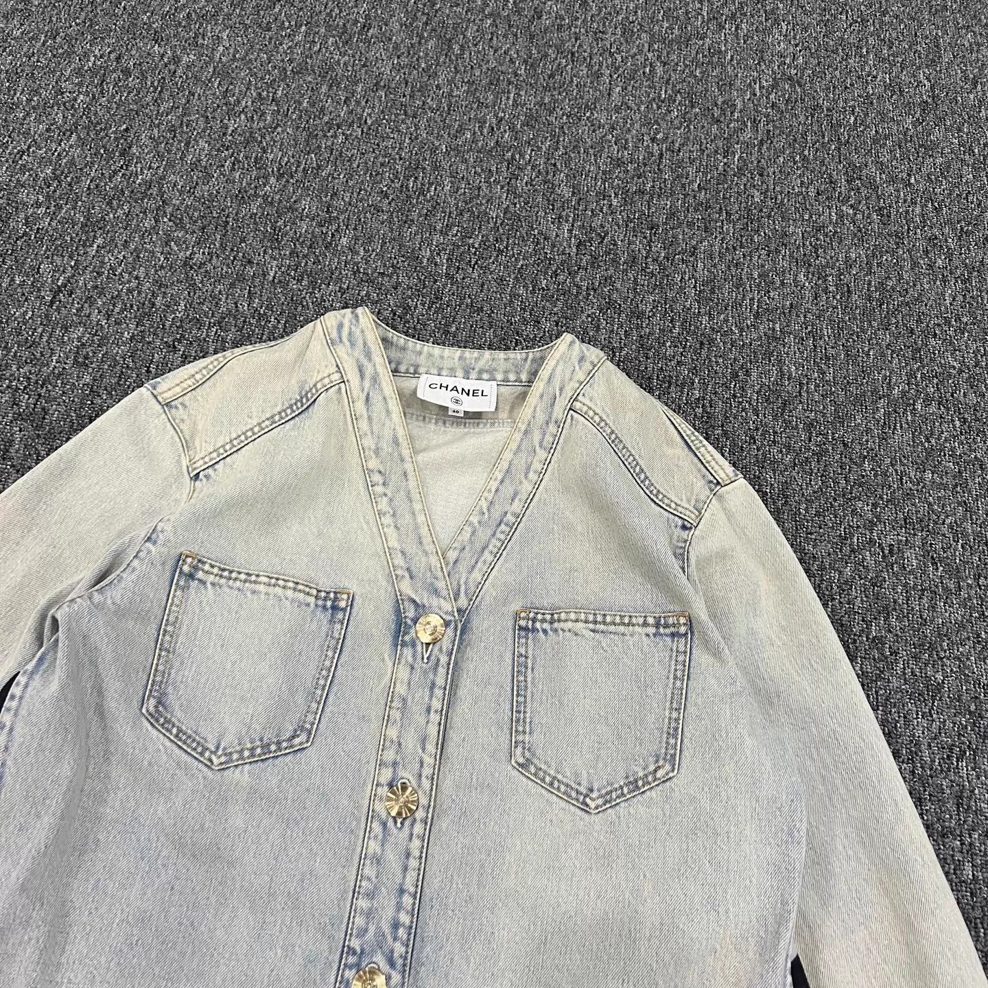 Chanel Chanel Paneled Washed Denim Jacket 40 98New CC&Flower Size M / US 6-8 / IT 42-44 - 3 Thumbnail