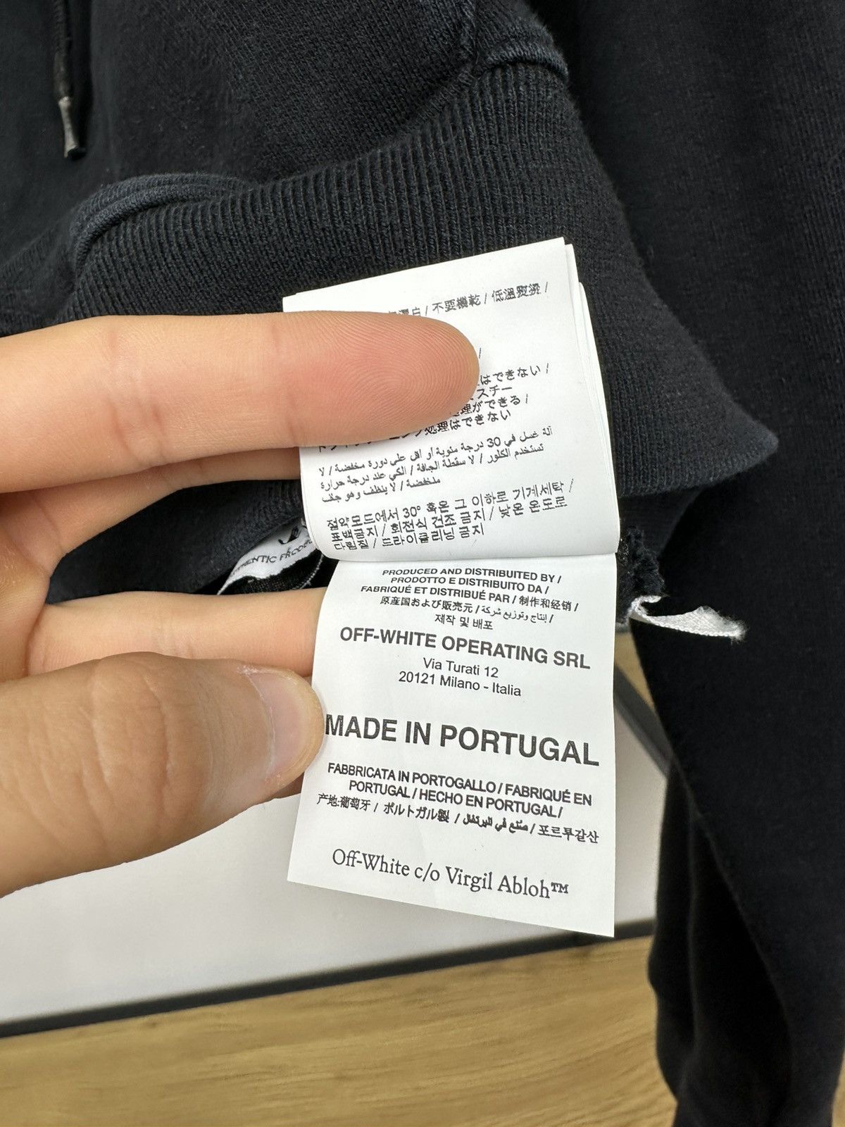 Off-White Off-White Red Tongue Out Over Hoodie Sweatshirt In Black XS Size US XS / EU 42 / 0 - 14 Thumbnail