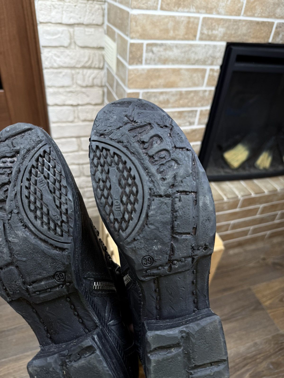 A.S.98 Womans A.S.98. Airstep Black Leather Biker Zip Stedded Boots Size US 9 / IT 39 - 11 Thumbnail