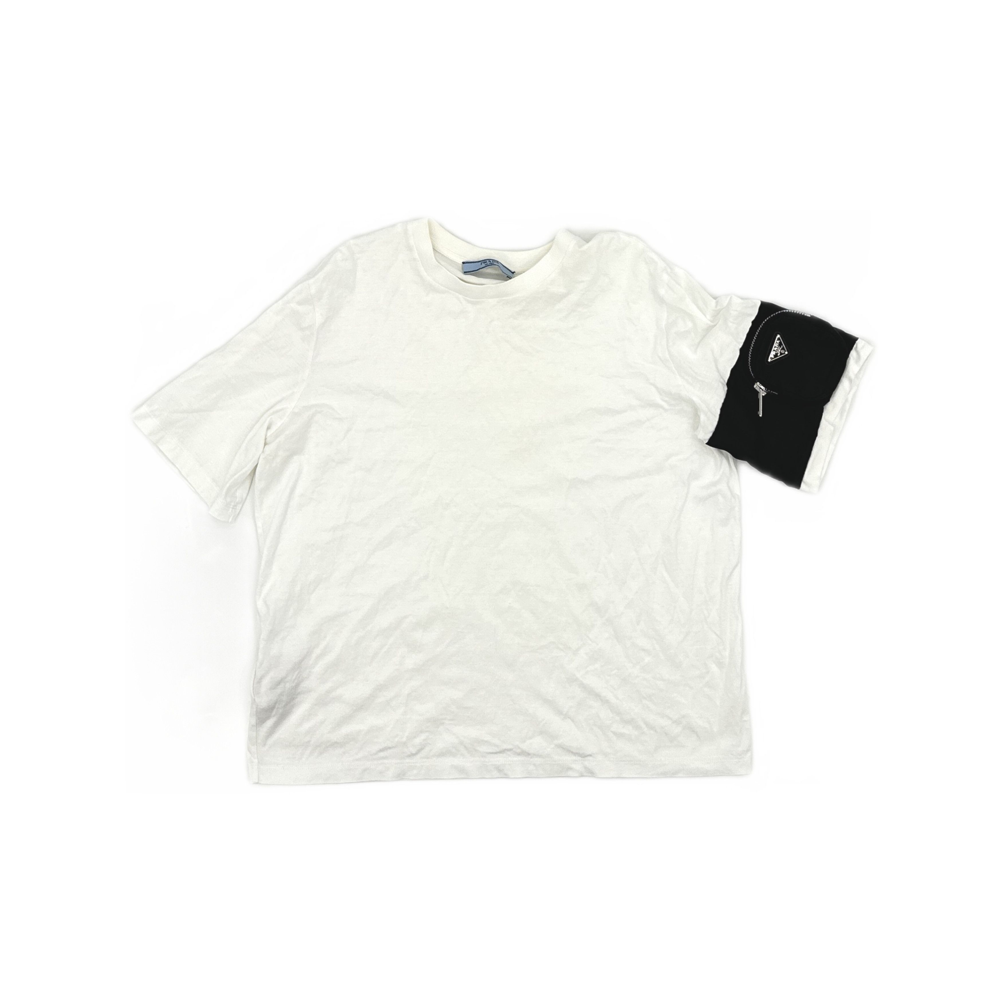 Prada Prada Logo Pouch Short Sleeve T-Shirt Size L Size US L / EU 52-54 / 3 - 1 Thumbnail