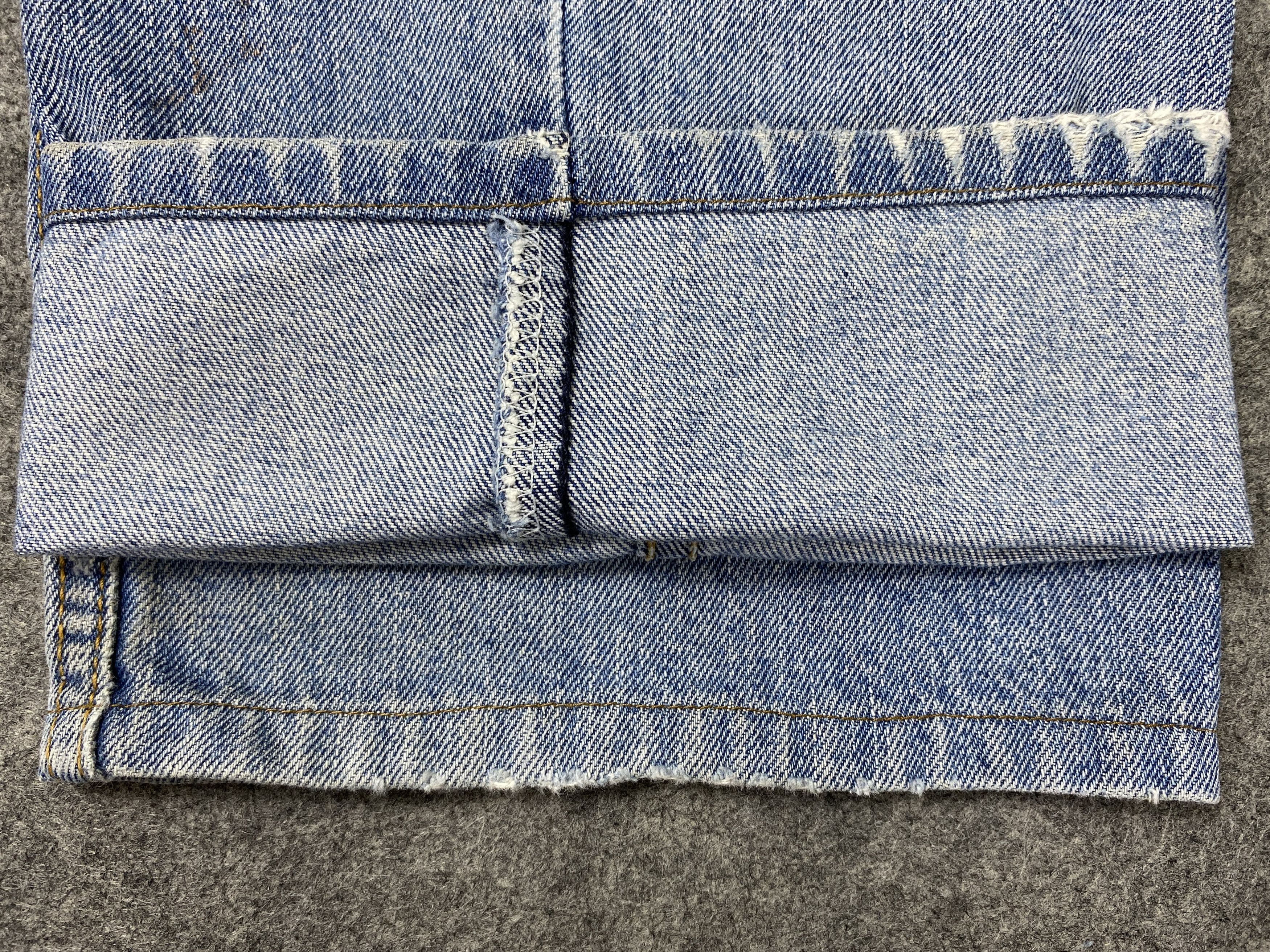 Levi's Blue Wash Vintage Levi's 550 Jeans 33x28.5 Denim -JN2169 Size US 33 - 10 Thumbnail