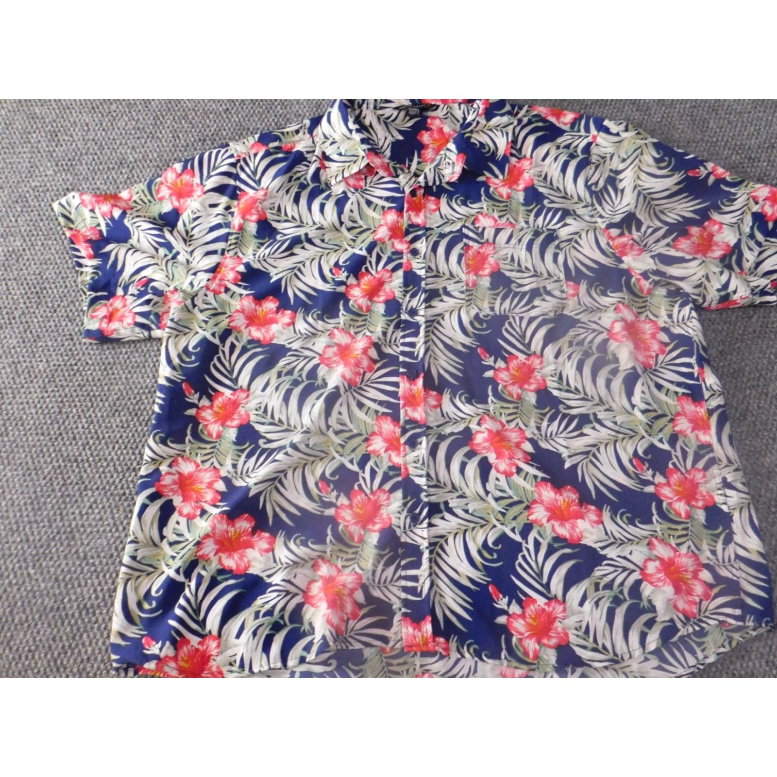 Vintage Mountain and Isles Shirt 2XL Blue Floral Hawaiian Button-Up Mens Size US XXL / EU 58 / 5 - 3 Thumbnail