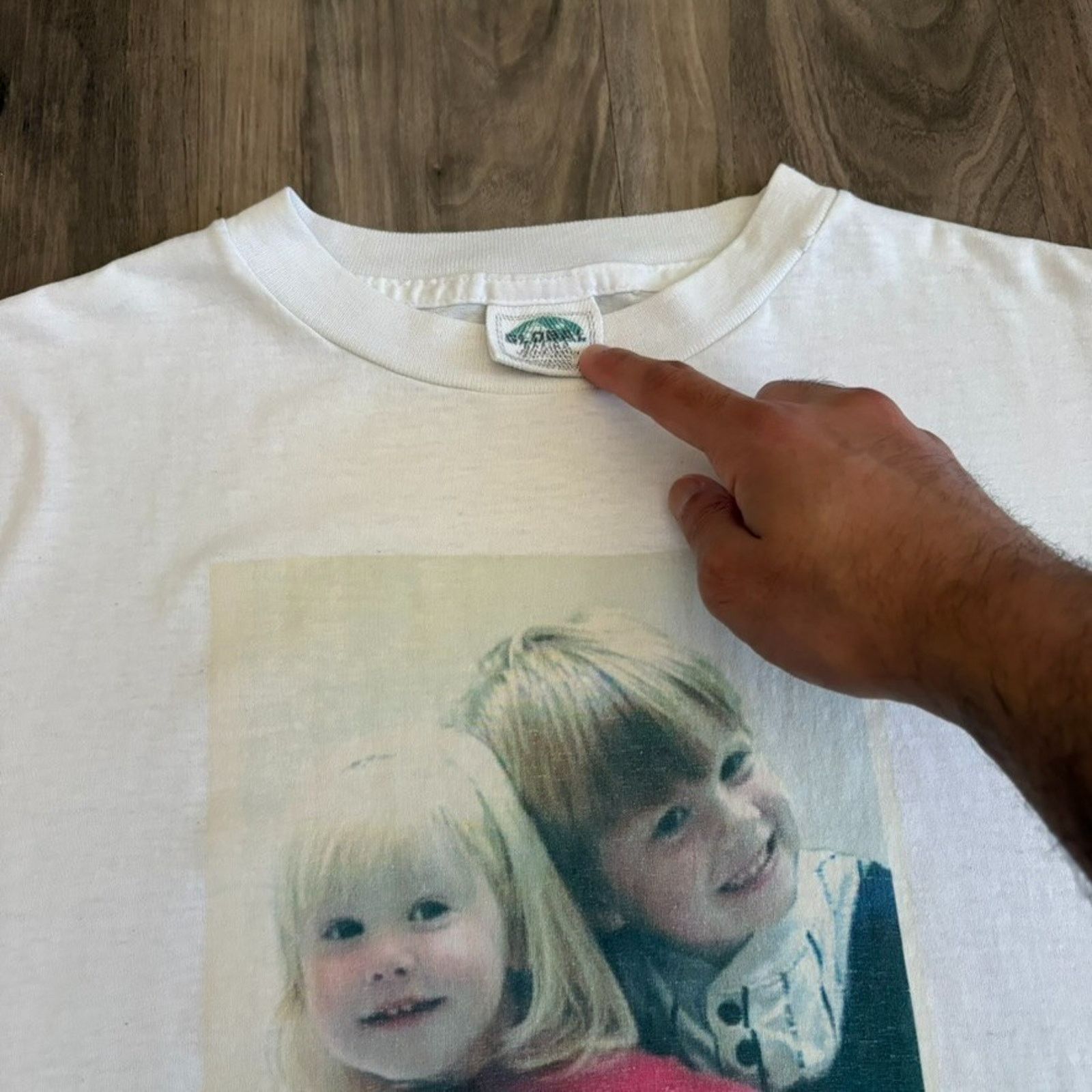 Vintage Vintage Random Baby Photo Portrait Art T-Shirt Men's Size M Size US M / EU 48-50 / 2 - 5 Thumbnail