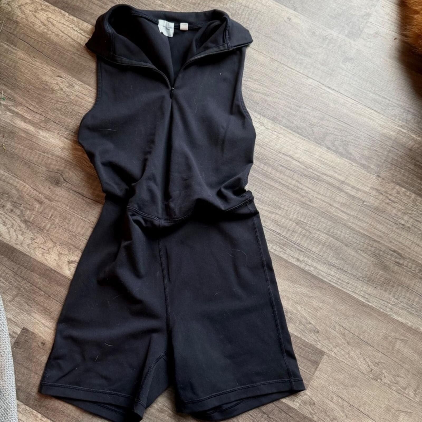 Other Wilfred Free Black Sleeveless Half Zip Biker Short Romper S Size 27" / US 4 / IT 40 - 1 Thumbnail