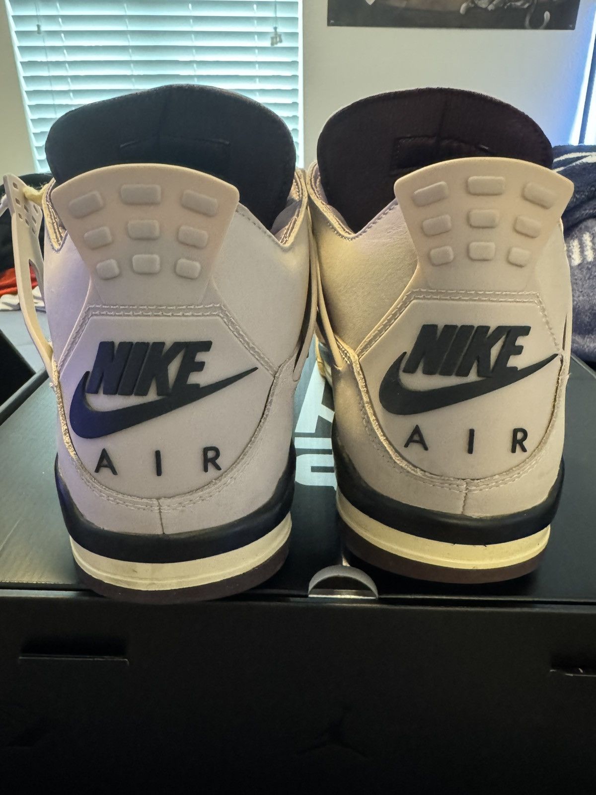 Jordan Brand × Nike Jordan 4 x A Ma Maniere Fossil Stone Size US 11.5 / EU 44-45 - 4 Thumbnail