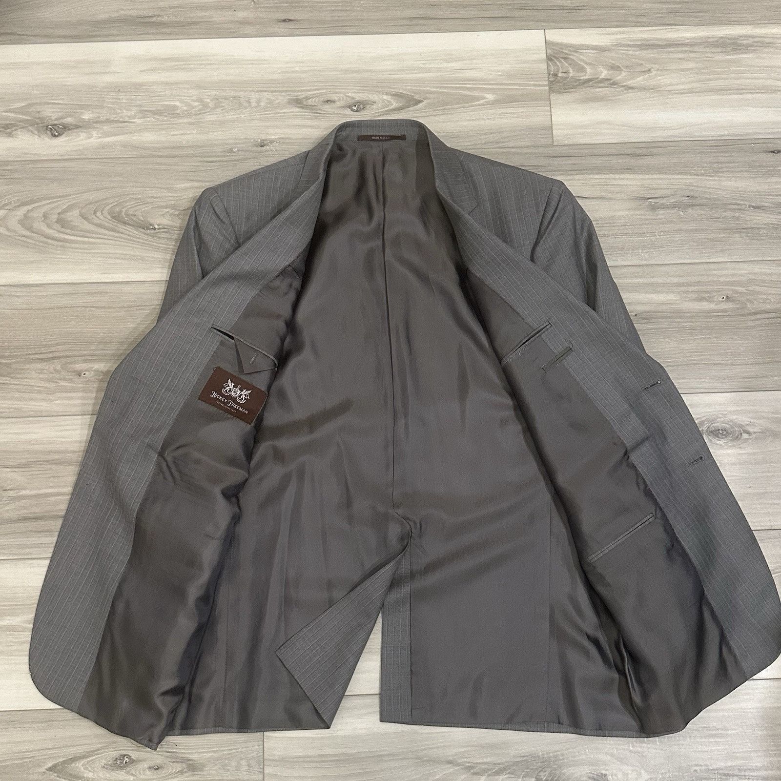 Hickey Freeman Hickey Freeman Mens 2 Piece Suit 42R Solid Grey Pleated Size 42R - 3 Thumbnail