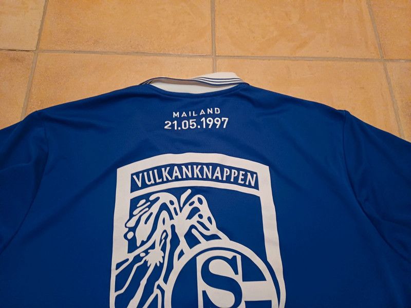 Adidas Adidas Schalke 04 2007 commemorative shirt Size US XL / EU 56 / 4 - 6 Thumbnail