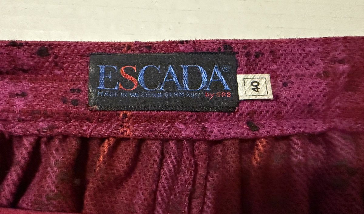 Escada Escada Women’s Vintage Wool Hot Pink Red Stripe Wrap Skirt Size 40" / US 18 - 9 Thumbnail