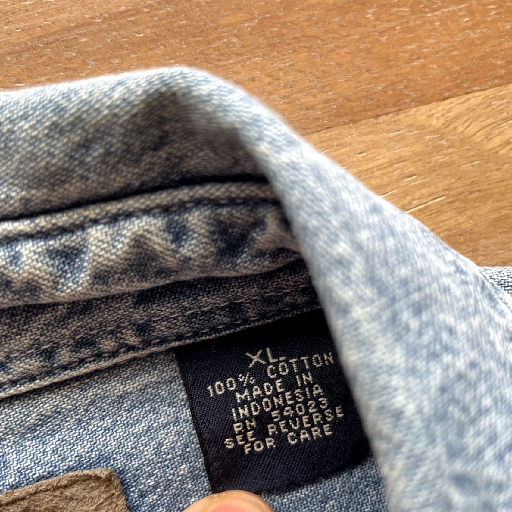 Gap VINTAGE Gap Denim Shirt Mens XL Button-Down Blue Jeans Grunge 90s Y2K Casual Workwear Baggy Relaxed Pocketed Cotton Denim Button-Up shirts Size US XL / EU 56 / 4 - 4 Thumbnail