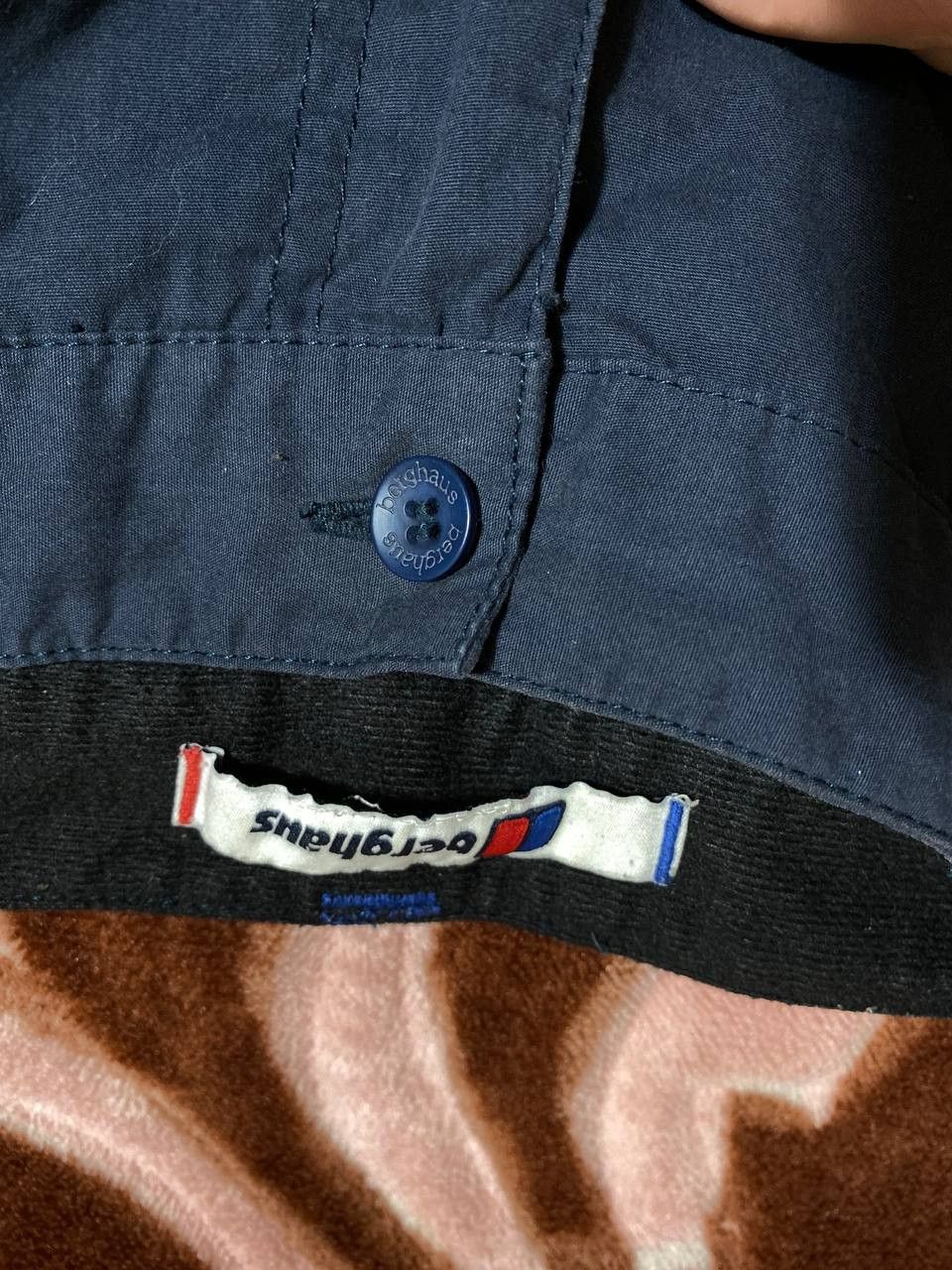 Berghaus × Vintage Vintage Berghaus AQ2 Black Pants sweatpants Size US 32 / EU 48 - 5 Thumbnail