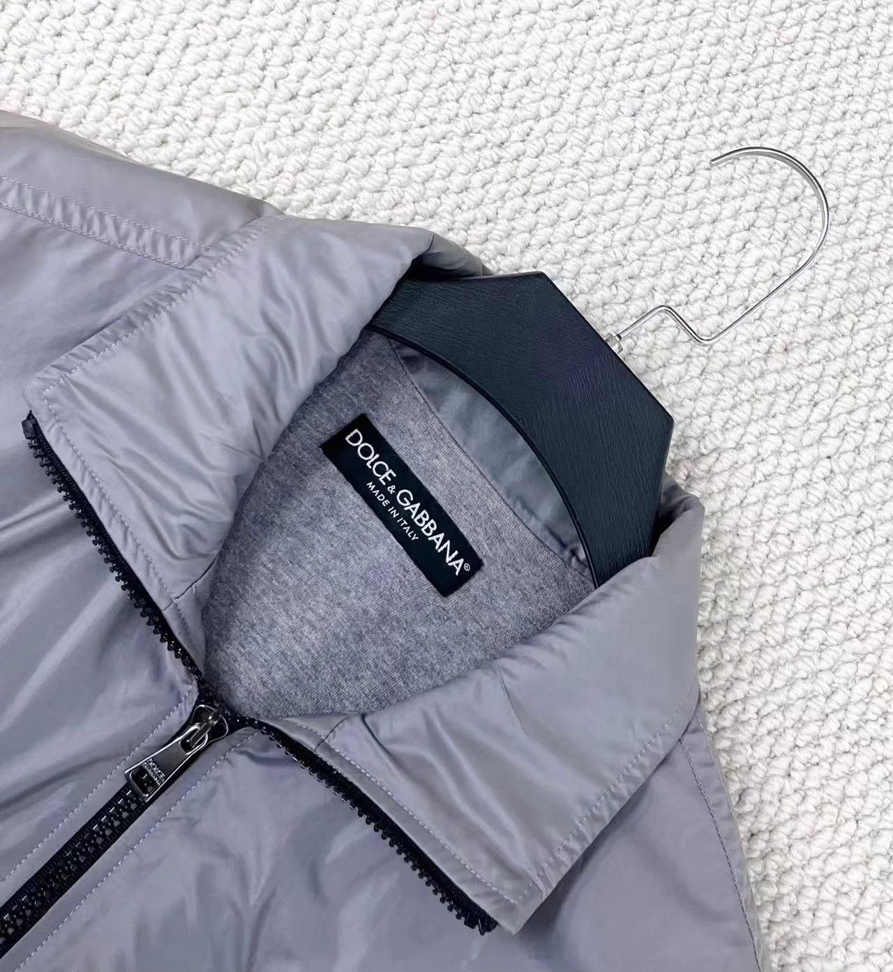Dolce & Gabbana D&G Gray Nylon Logo Padded Jacket Unisex 48 Size US M / EU 48-50 / 2 - 3 Thumbnail