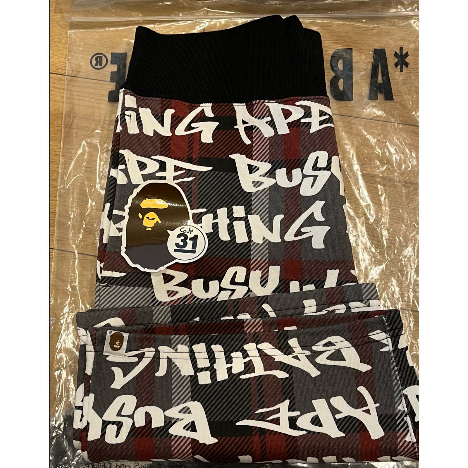 Bape BAPE GRAFFITI CHECK SWEAT SHORTS Size US 32 / EU 48 - 3 Thumbnail
