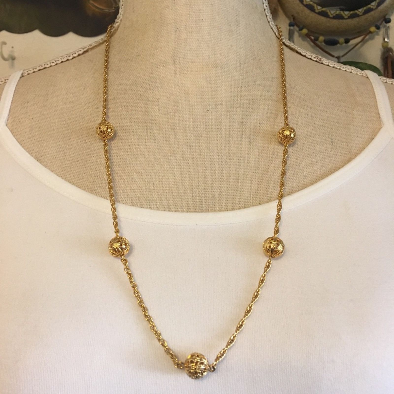 Vintage Vintage 70s-80s gold filigree ball jewelry set Size ONE SIZE - 1 Thumbnail