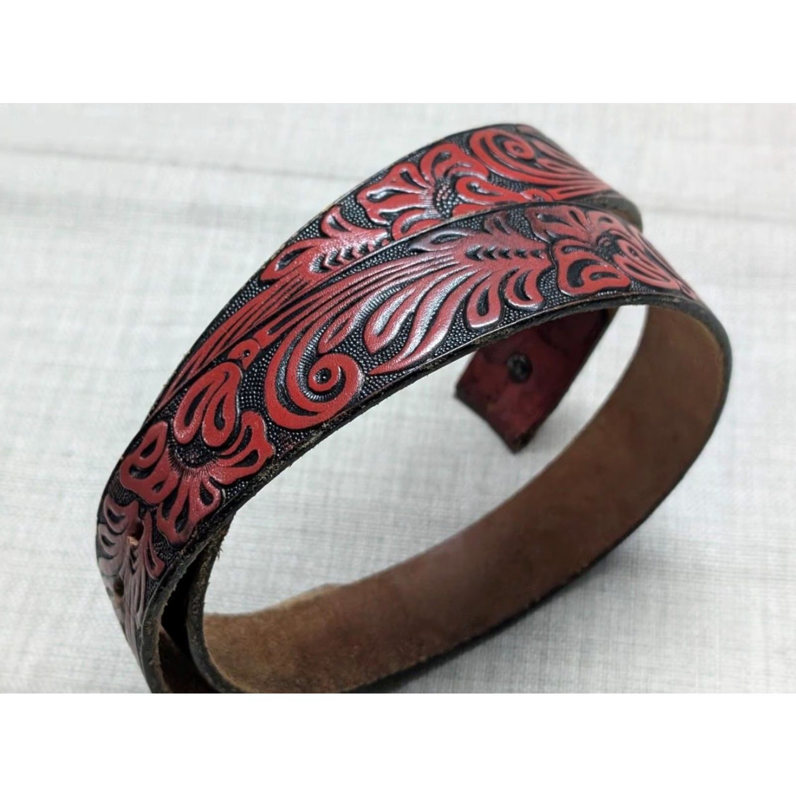 Vintage VINTAGE western belt belt 34 red/brown floral cowhide leather Men Size 34 - 3 Thumbnail