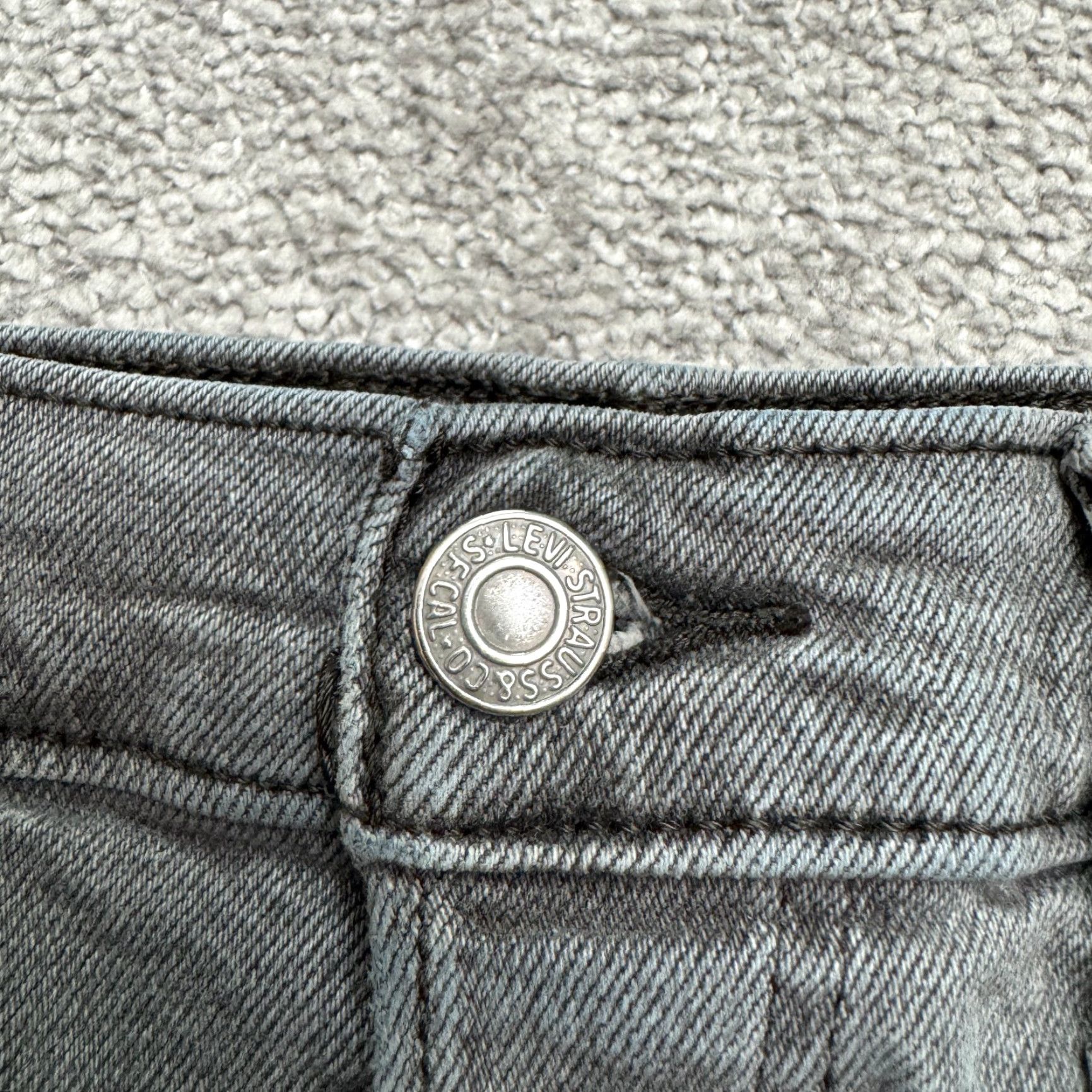Levi's Levi's Jeans Womens 28x27 Gray Denim Button Fly 5-Pocket High Rise Streetwear City Grunge Size 28" / US 6 / IT 42 - 4 Thumbnail