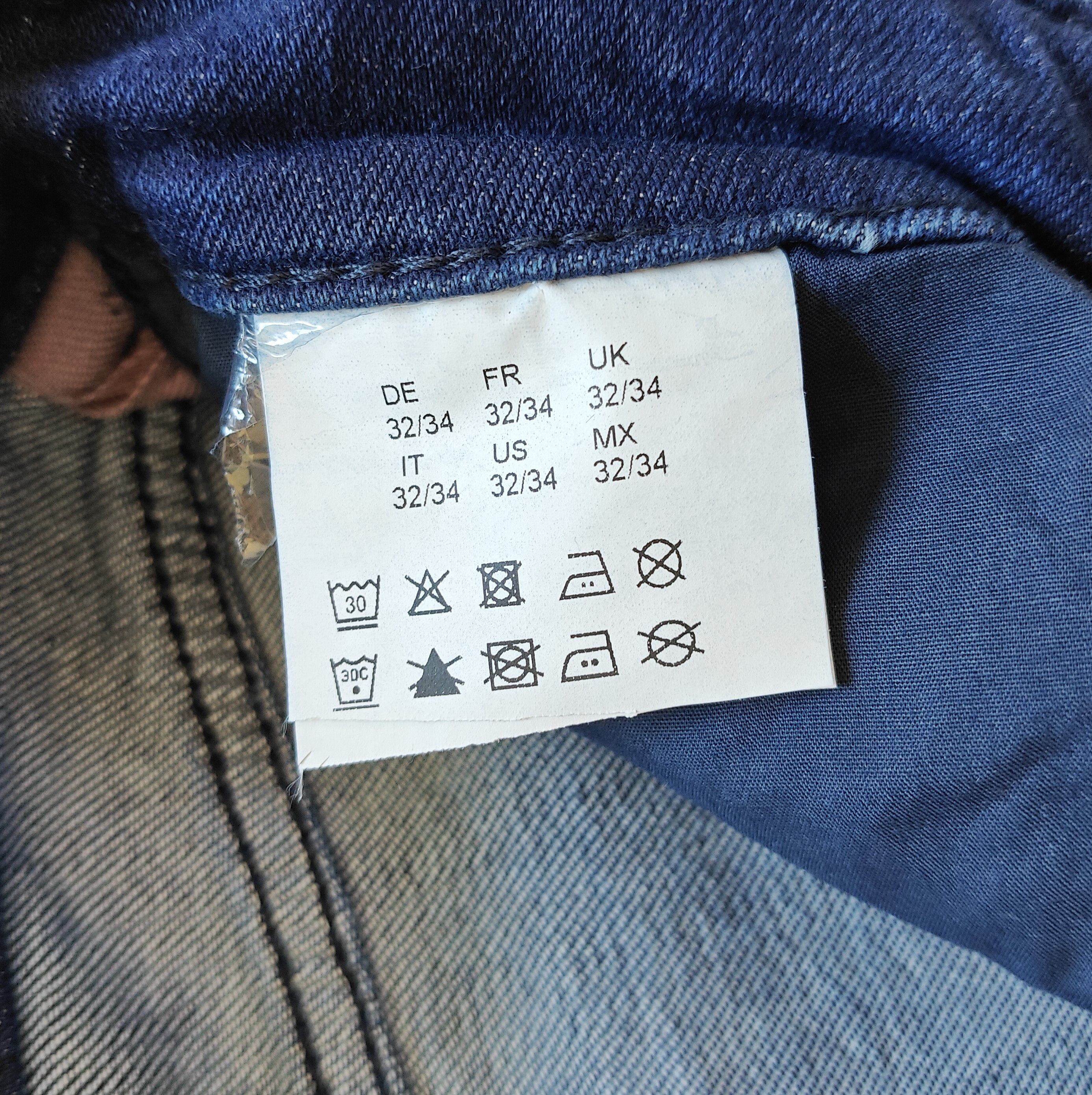 Hugo Boss BOSS Relaxed Fit men's Jeans Free Shipping T/6095 Size US 32 / EU 48 - 8 Thumbnail