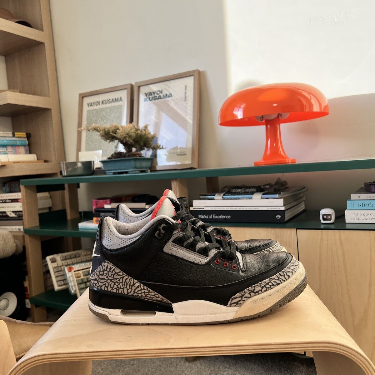 Jordan Brand Air Jordan 3 Black Cement Size US 10 / EU 43 - 2 Thumbnail