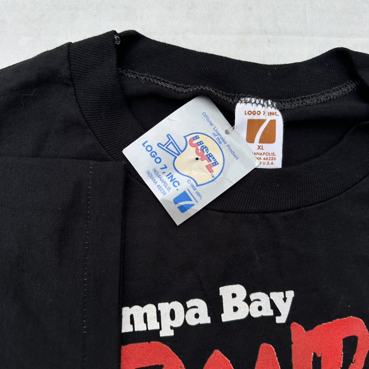 NFL × Vintage Vintage 80’s Tampa Bay Bandits shirt Size US XL / EU 56 / 4 - 4 Thumbnail