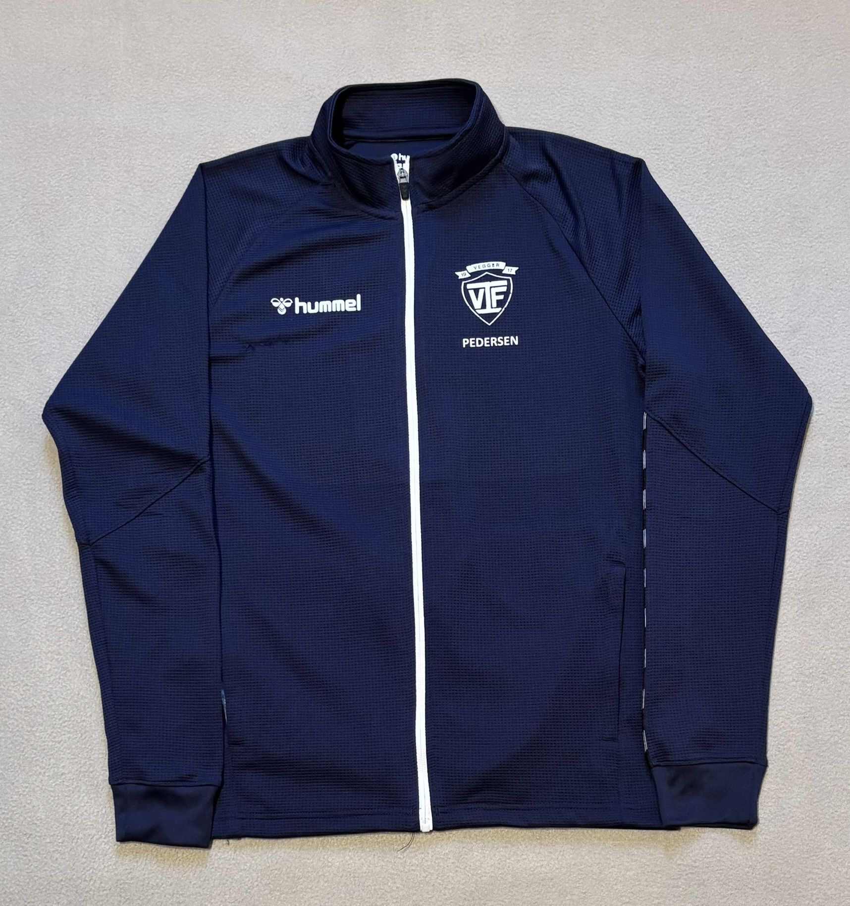 Hummel Vegger IF Hummel Denmark Football Sweatshirt size M Size US M / EU 48-50 / 2 - 5 Thumbnail